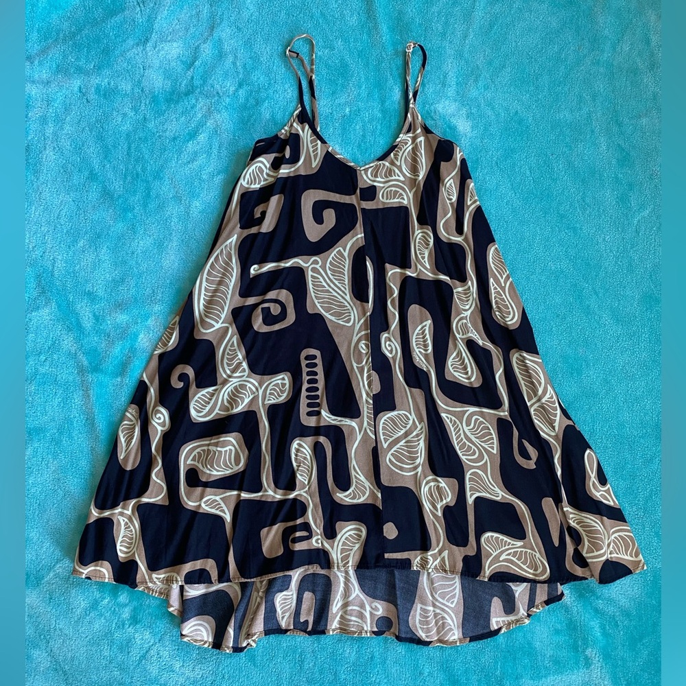 Manuhealii Dress